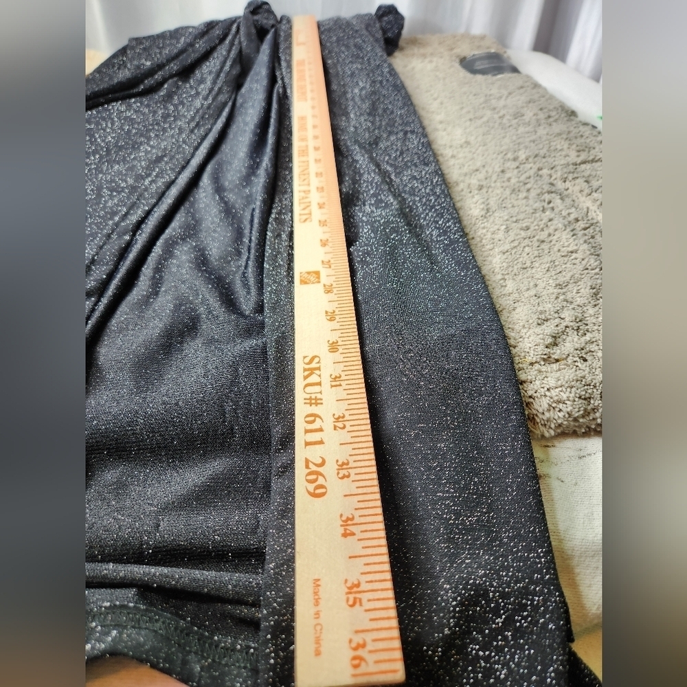 Sparkly Black Robe Size L - Picture 8 of 9